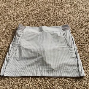 Athleta skirt with built in shorts